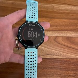 Garmin Forerunner 235